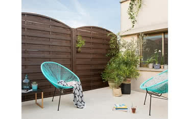 Jakimi preparatami zabezpiecza się drewniane ogrodzenia?